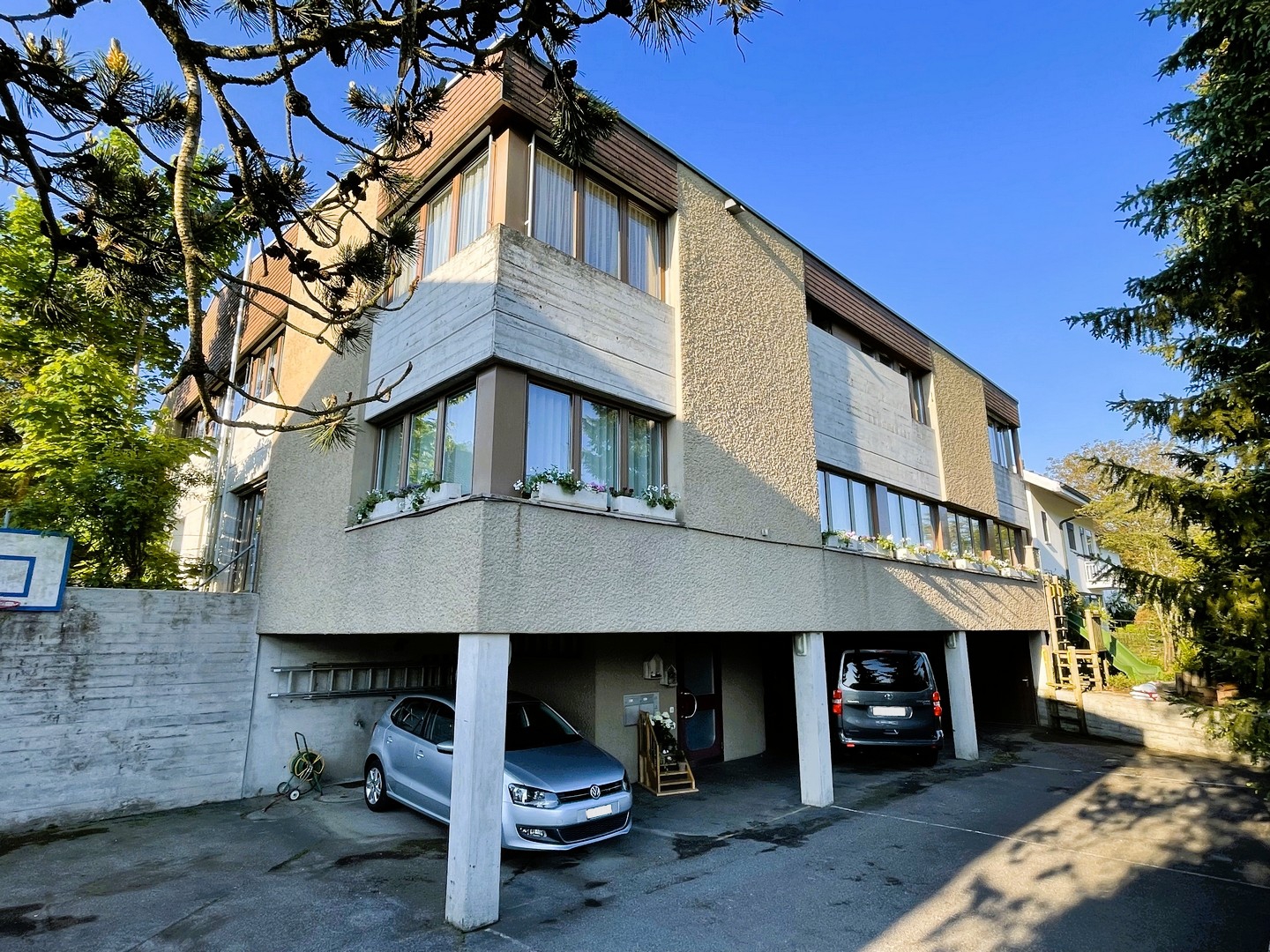 Langenthal - Einfamilienhaus mit Studio zu verkaufen